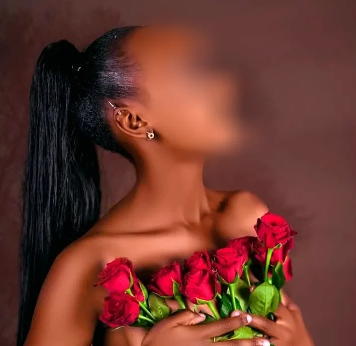 Andrea, 23