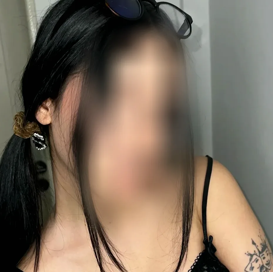 Aya, 22
