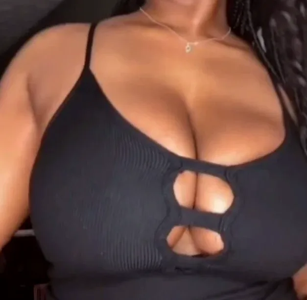 Maria, 25